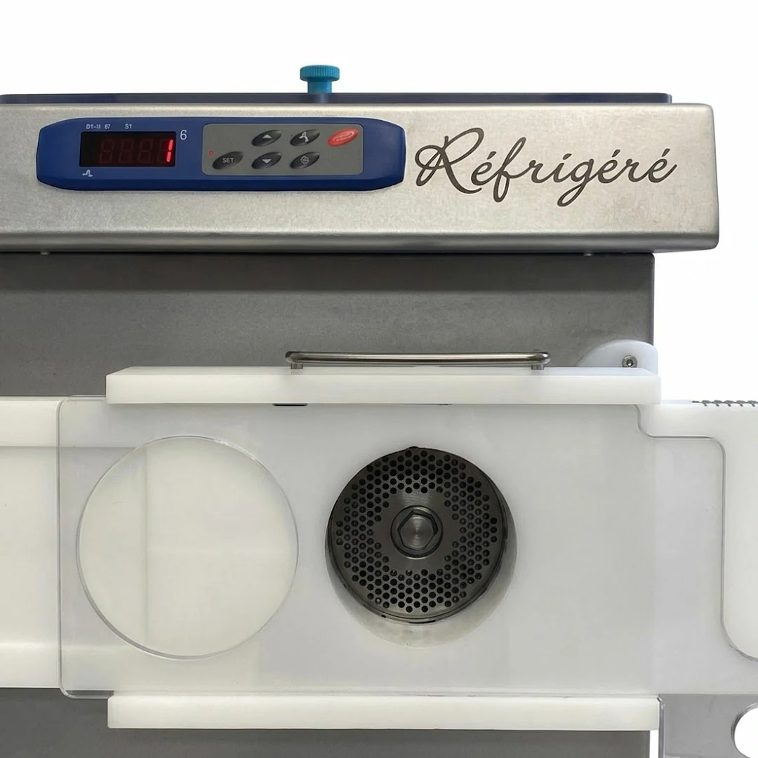 Hachoir professionnel réfrigéré triphasé COMPACT