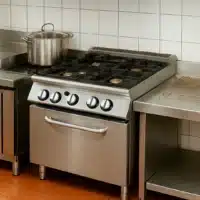 Fourneau Gaz 4 Feux sur Four à Gaz