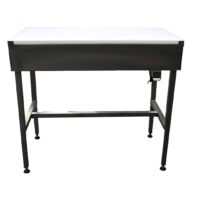 Table de découpe sur vérins hydrauliques, dessus Inox