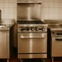 Fourneau 4 feux vifs de 8 kw sur four à gaz