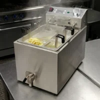 Cuiseur à pâtes électrique 8 Litres 2.9 kW, avec robinet et minuterie