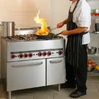 Fourneau à Gaz Professionnel 6 Feux avec Four Électrique