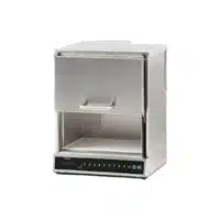 Micro-ondes avec ouverture de porte verticale 8.4 L